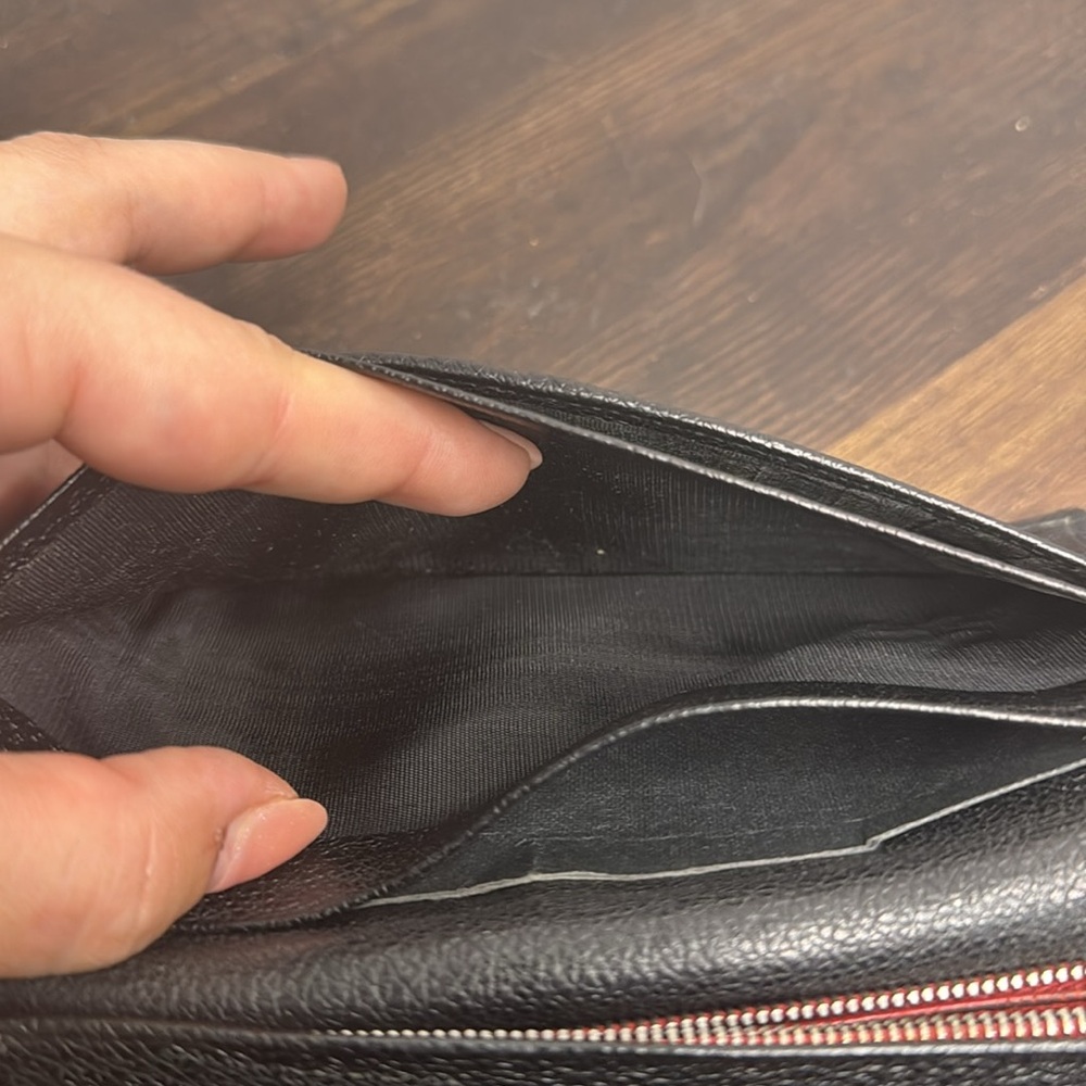 Authentic Bulgari Wallet - Picture 11 of 13